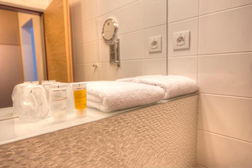 Vinice Hnanice Hotel 4*